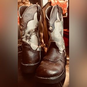 Women’s Justin Boots